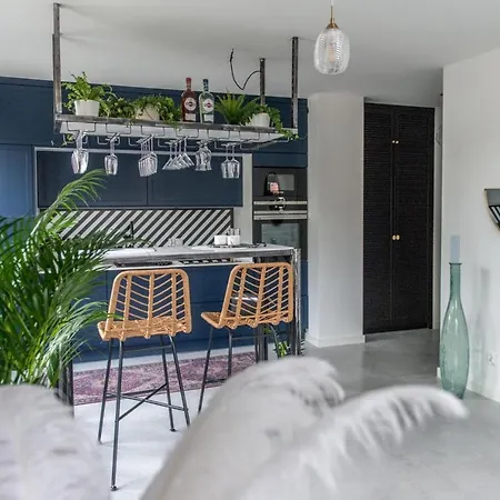 شقة Hedo & Art Loft - Old Town بوزنان